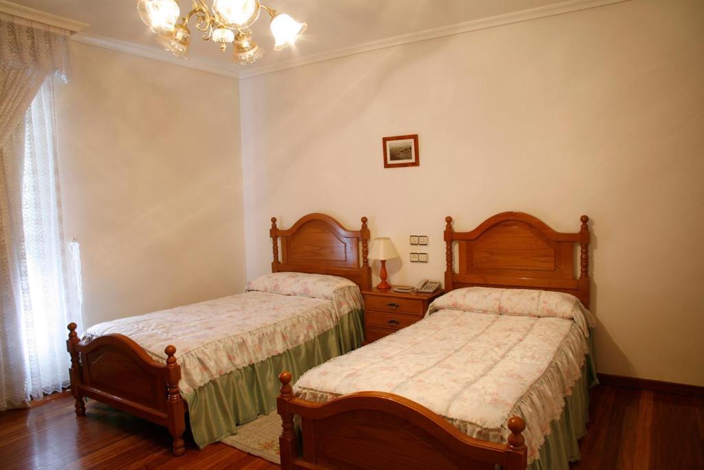Hotel Pousada Vicente Risco Кастро-Кальделас Екстер'єр фото